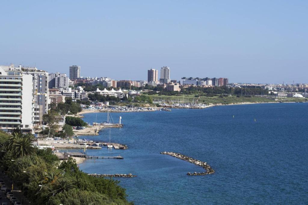Castello Aragonese Suites 塔兰托 外观 照片